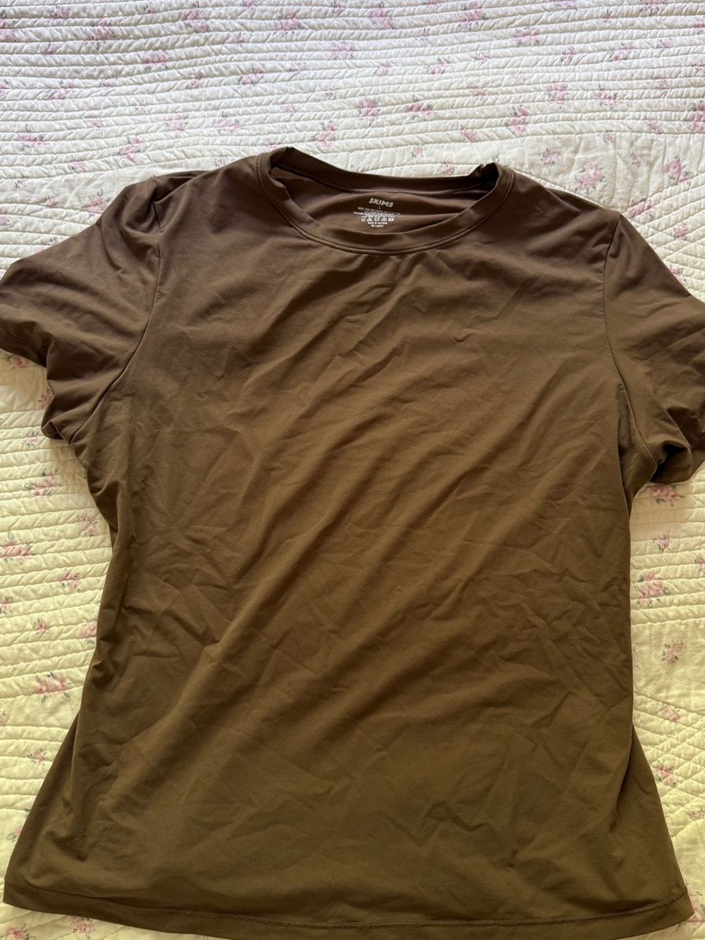 SKIMS Women’s Short Sleeve Crew in Olive